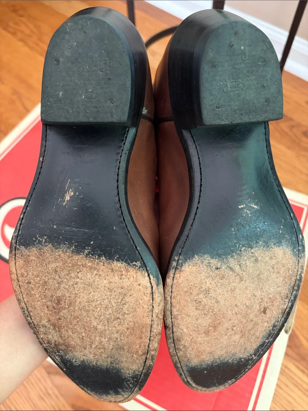 Justin Boots Brown Leather Western Cowboy Boots with Embroidery. Size: 7.5